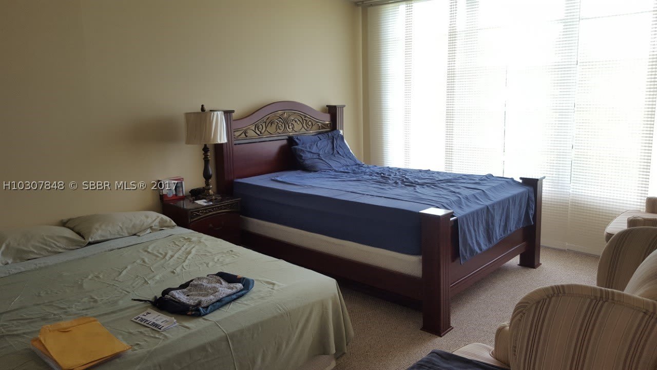 2851 S Palm Aire Dr – photo 4
