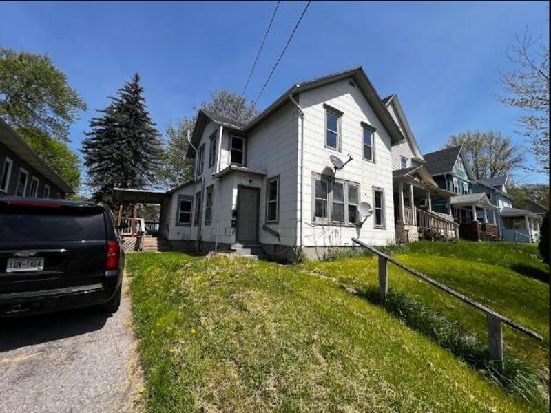 144 Ave C – photo 2
