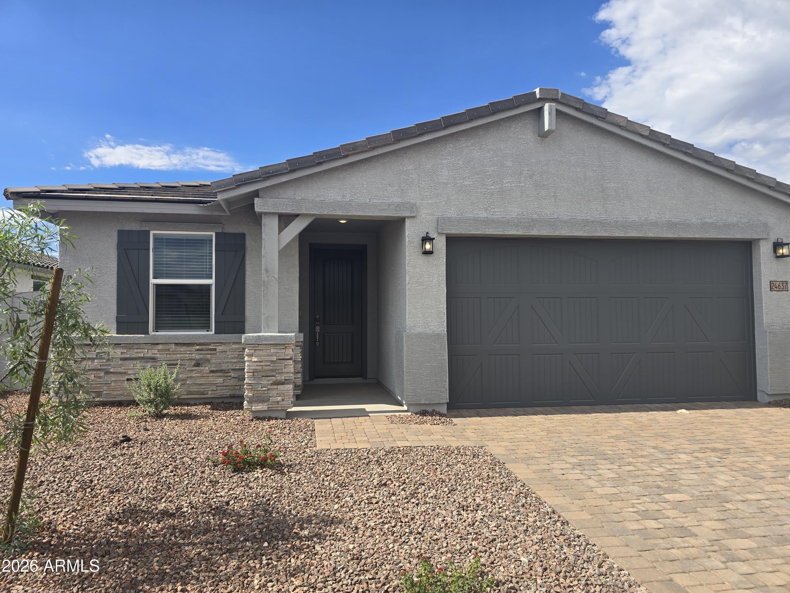 24637 W GROVE Street – photo 1