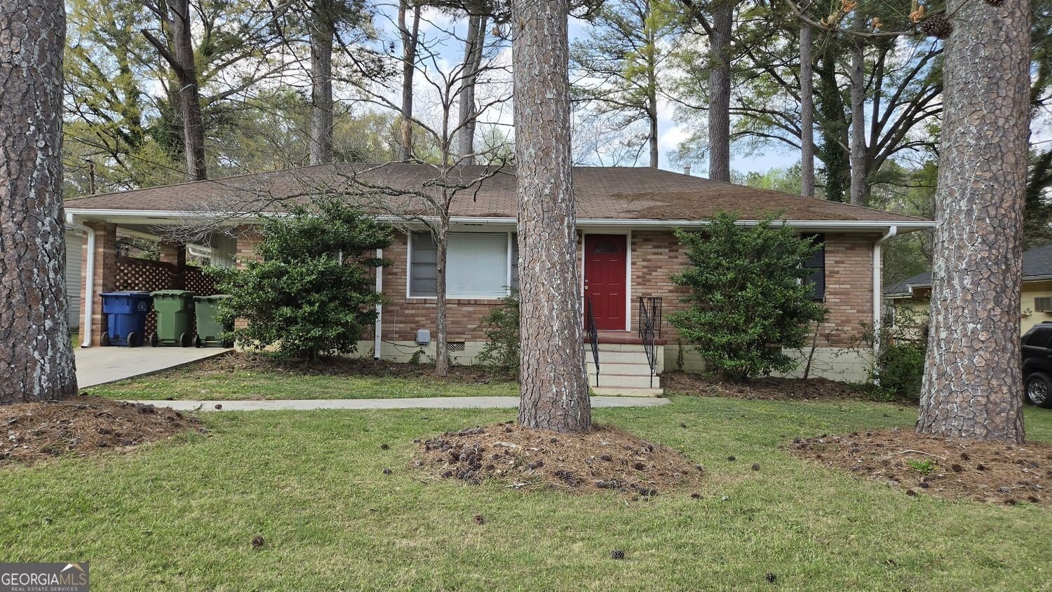 136 Hillsdale Drive SE – photo 1
