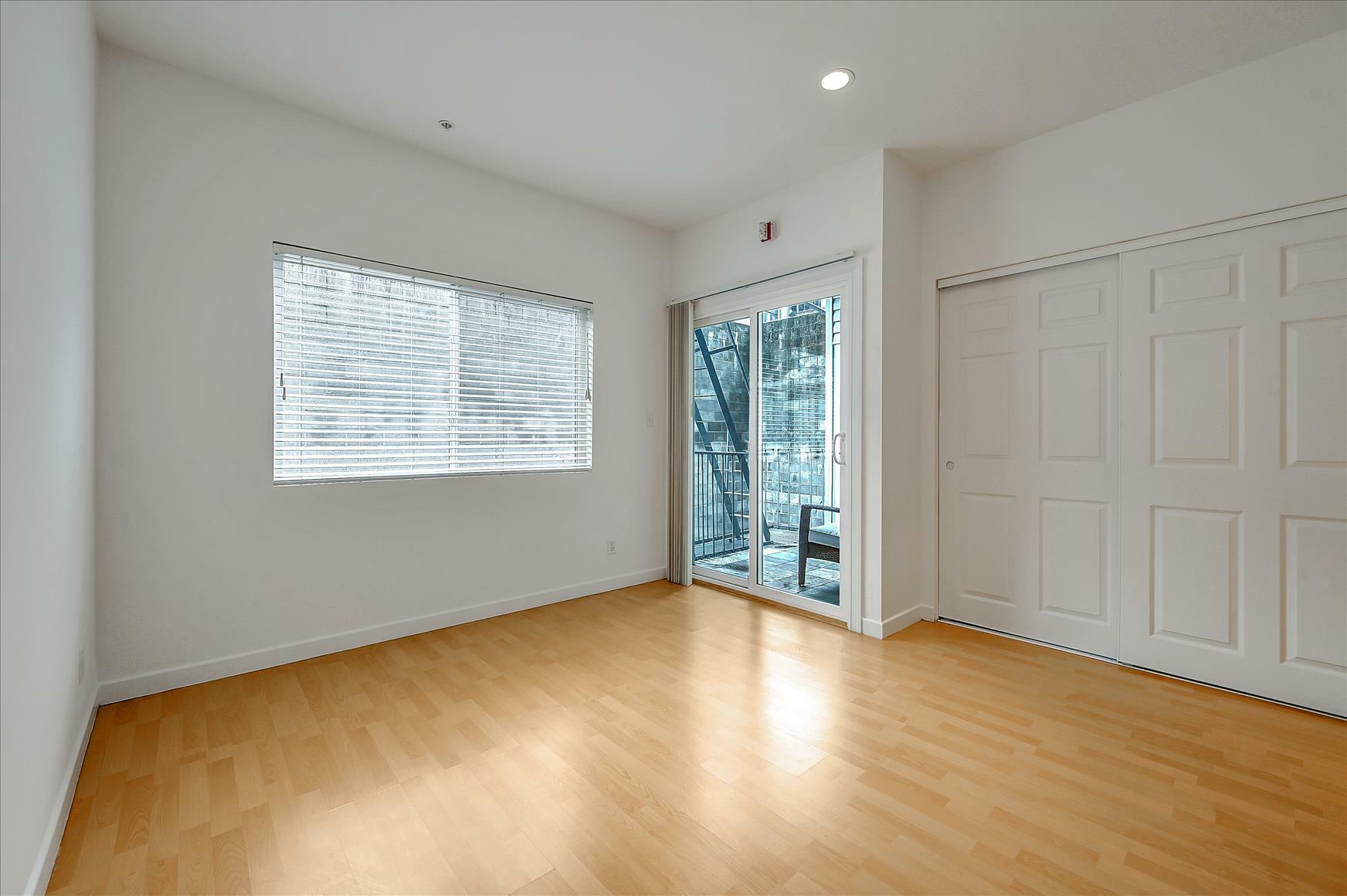 481 Clementina Street – photo 3