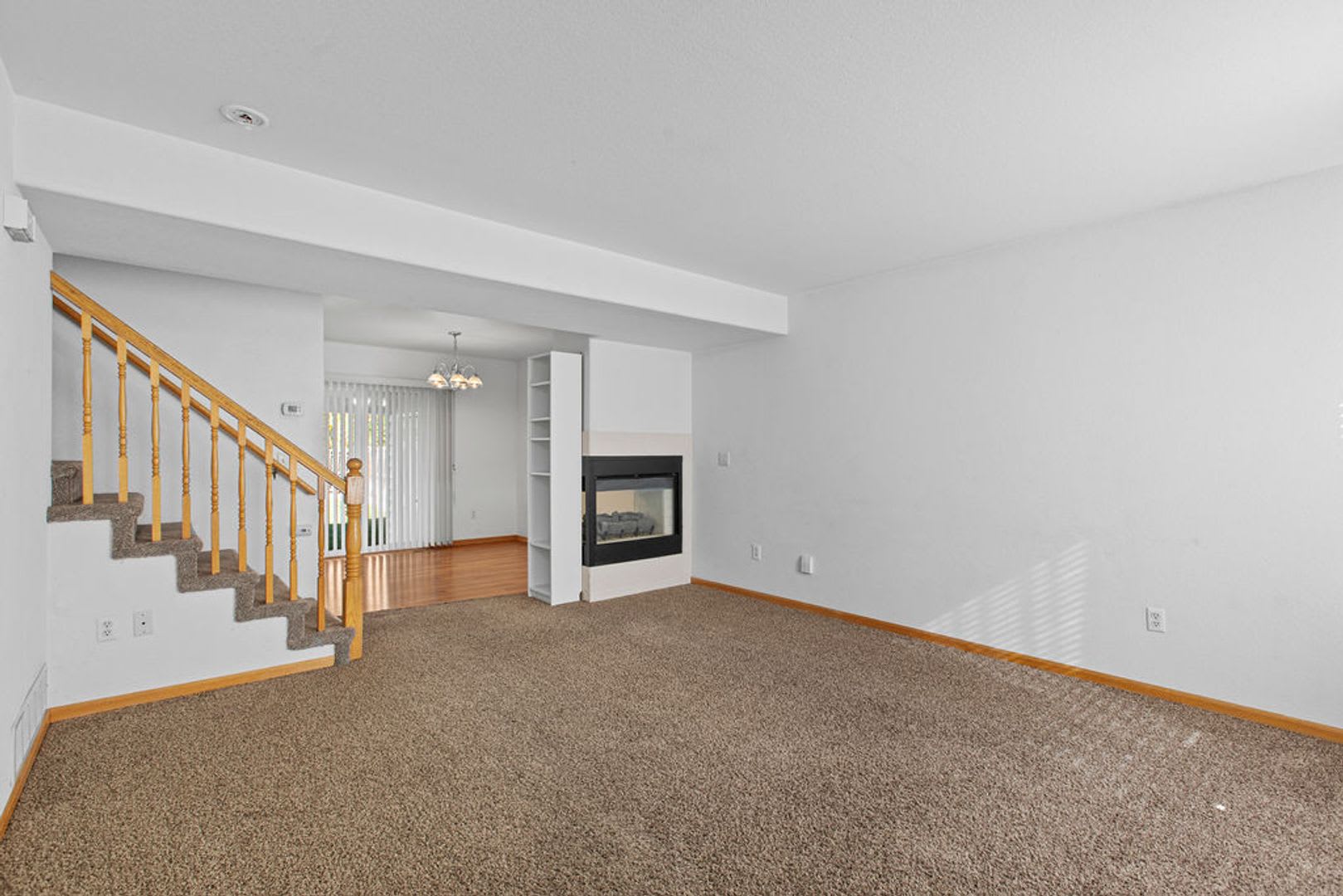 3 Bedroom 3 Bath Townhome – photo 4