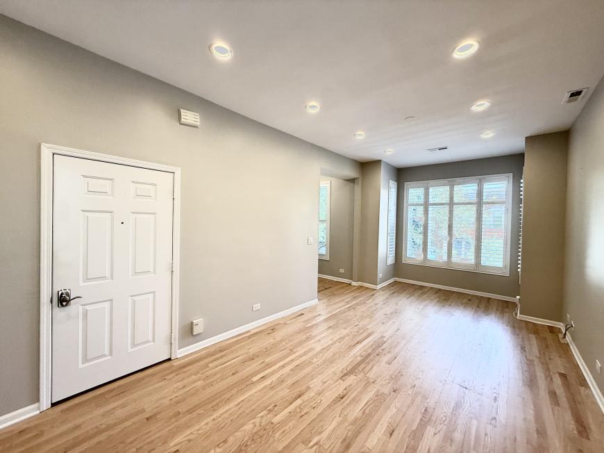 1905 W Huron St – photo 1