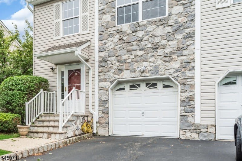8 Edith Pl – photo 2