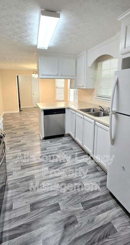 425 Sunset Drive – photo 2