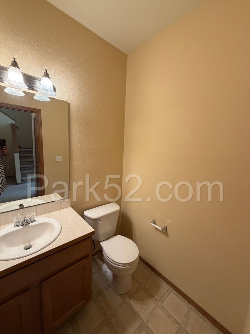 500 Off The First Full Month 4 Bedroom 2 Bathroom Single Family Puyallup Home – photo 4