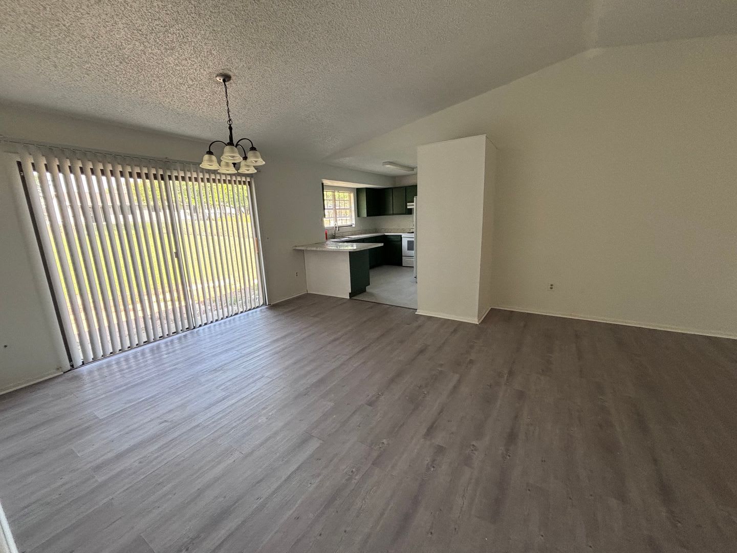 3/2 Home in the Lake Joy Magic Lake Communities – photo 5