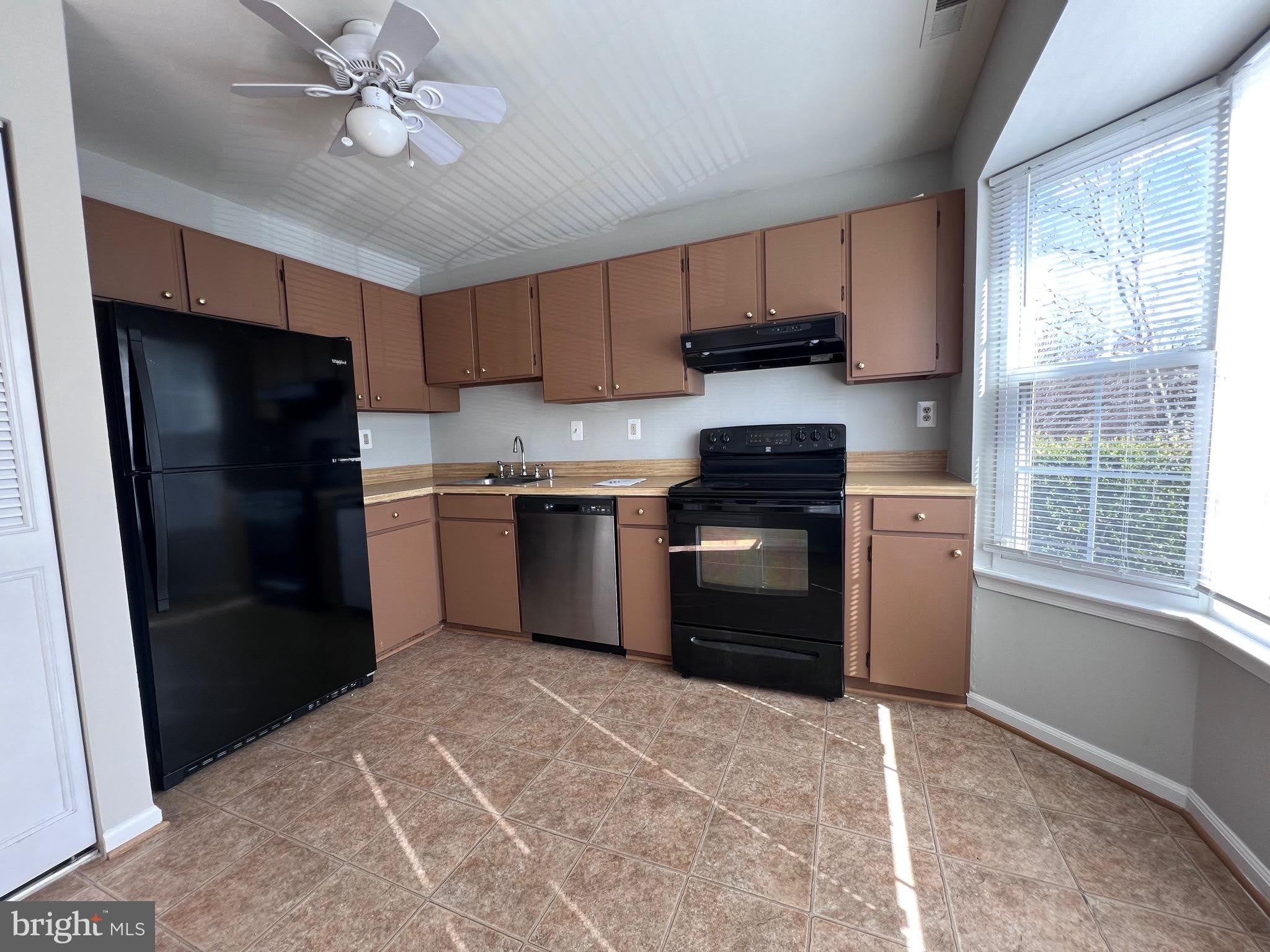 13710 AUTUMN VALE Court – photo 4