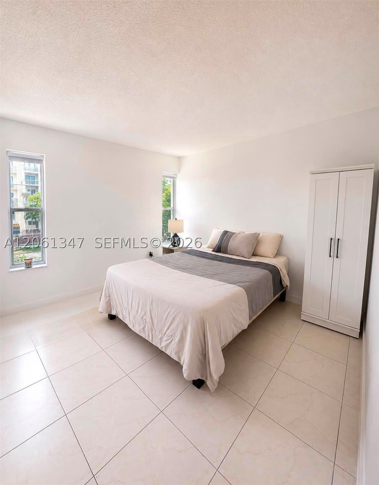 1525 NW 19th Ter – photo 4