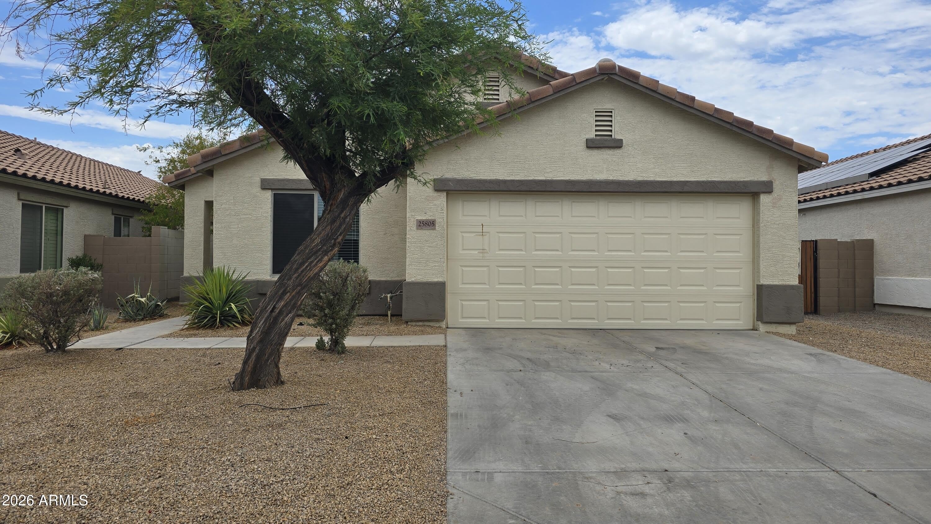 25805 W Dunlap Road – photo 2
