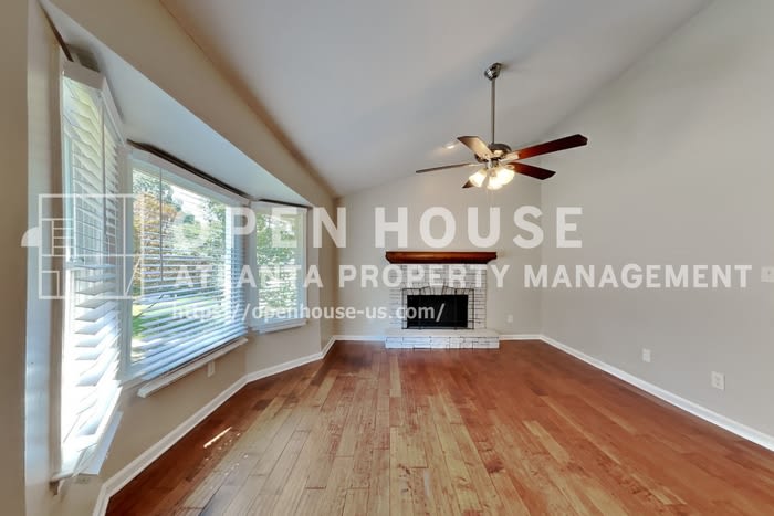 101 Chantilly Lane – photo 4