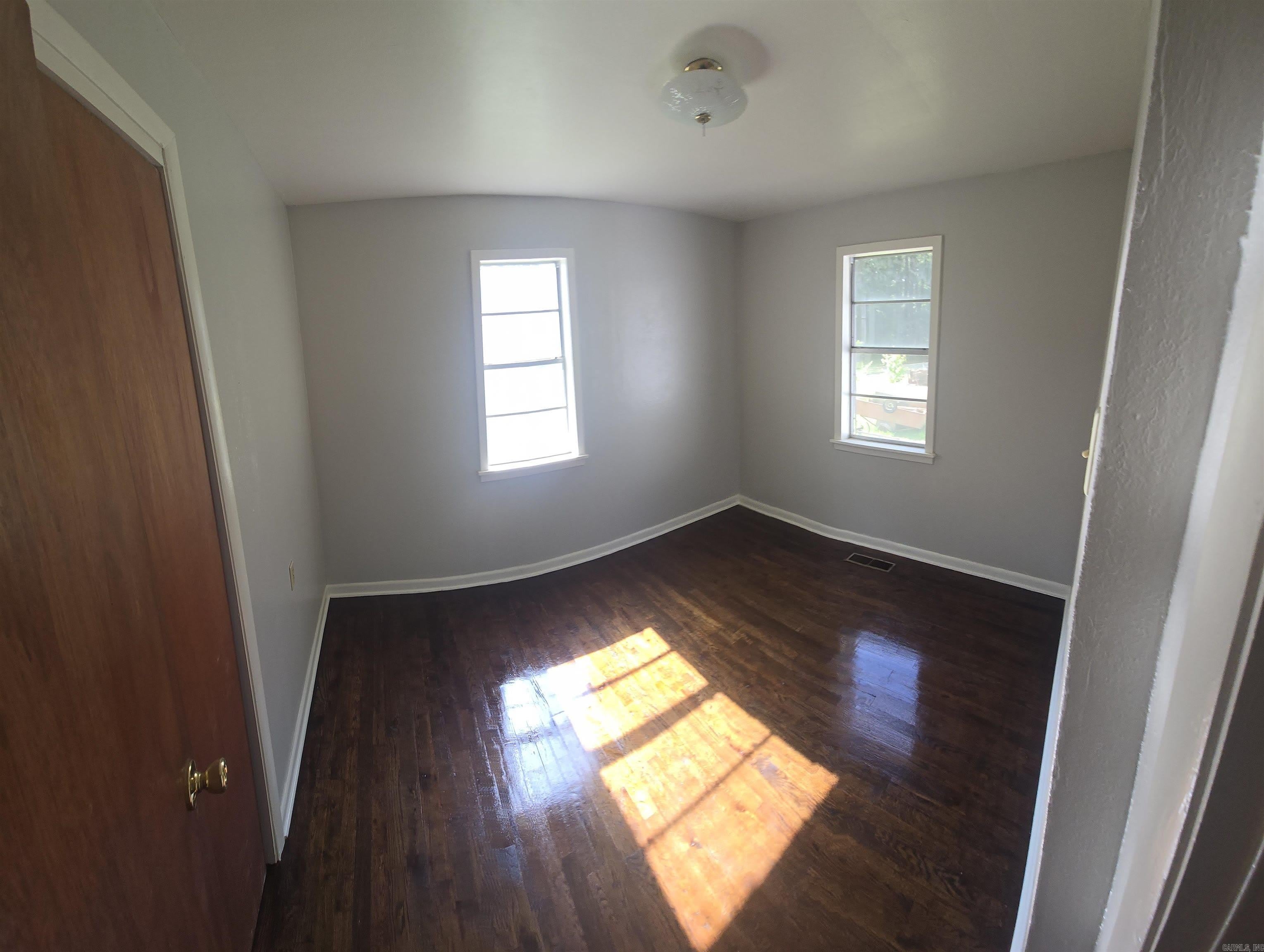 7421 Milford – photo 3