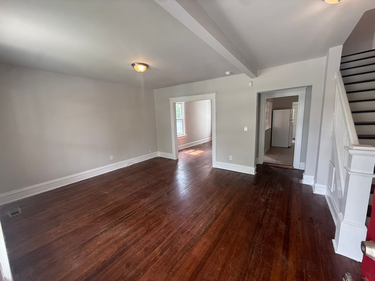 3-bedroom 1 bath for rent – photo 2