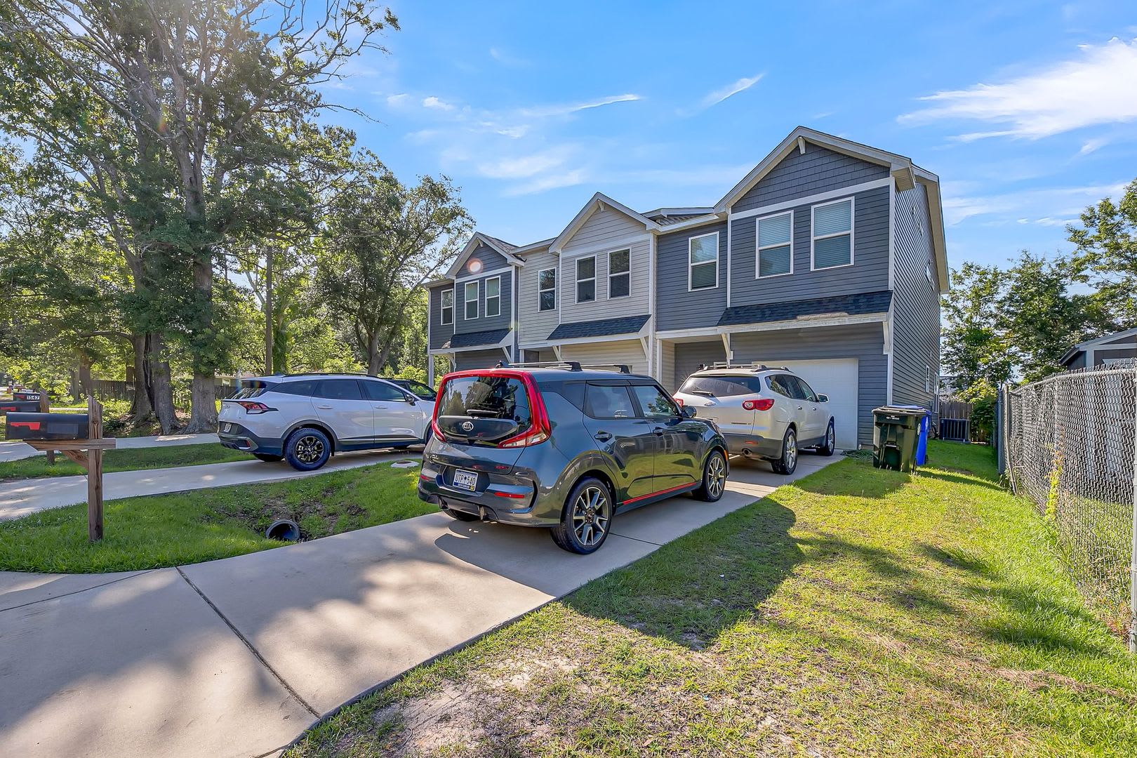 Gorgeous West Ashley Town home! – photo 2