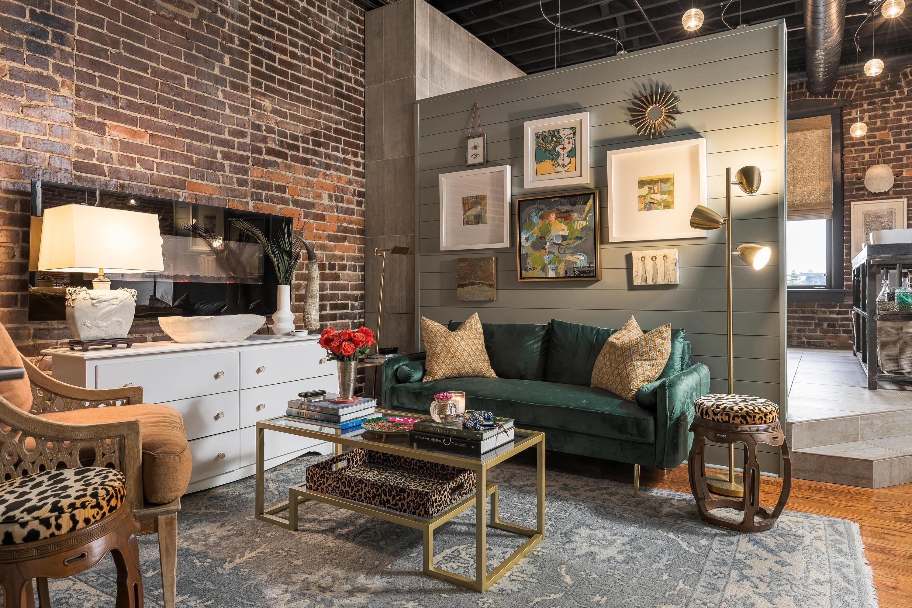 55 E Main Street – photo 4