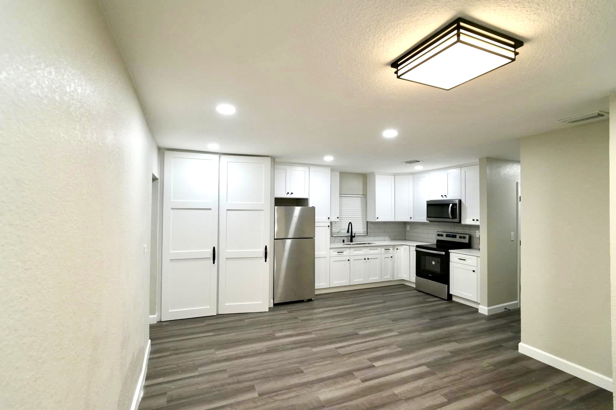 885 Ruby Ave – photo 2