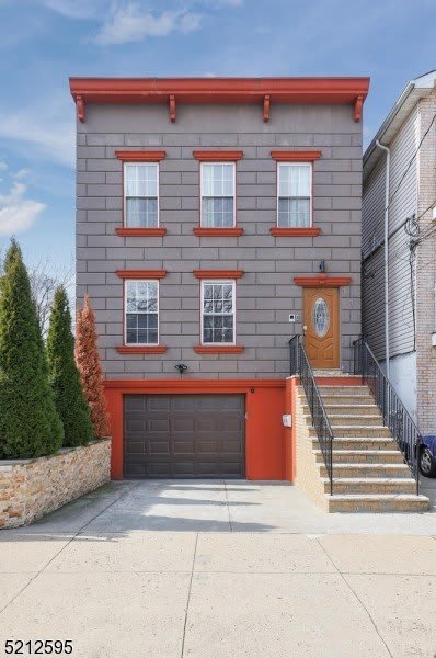 131 Armstrong Ave – photo 3