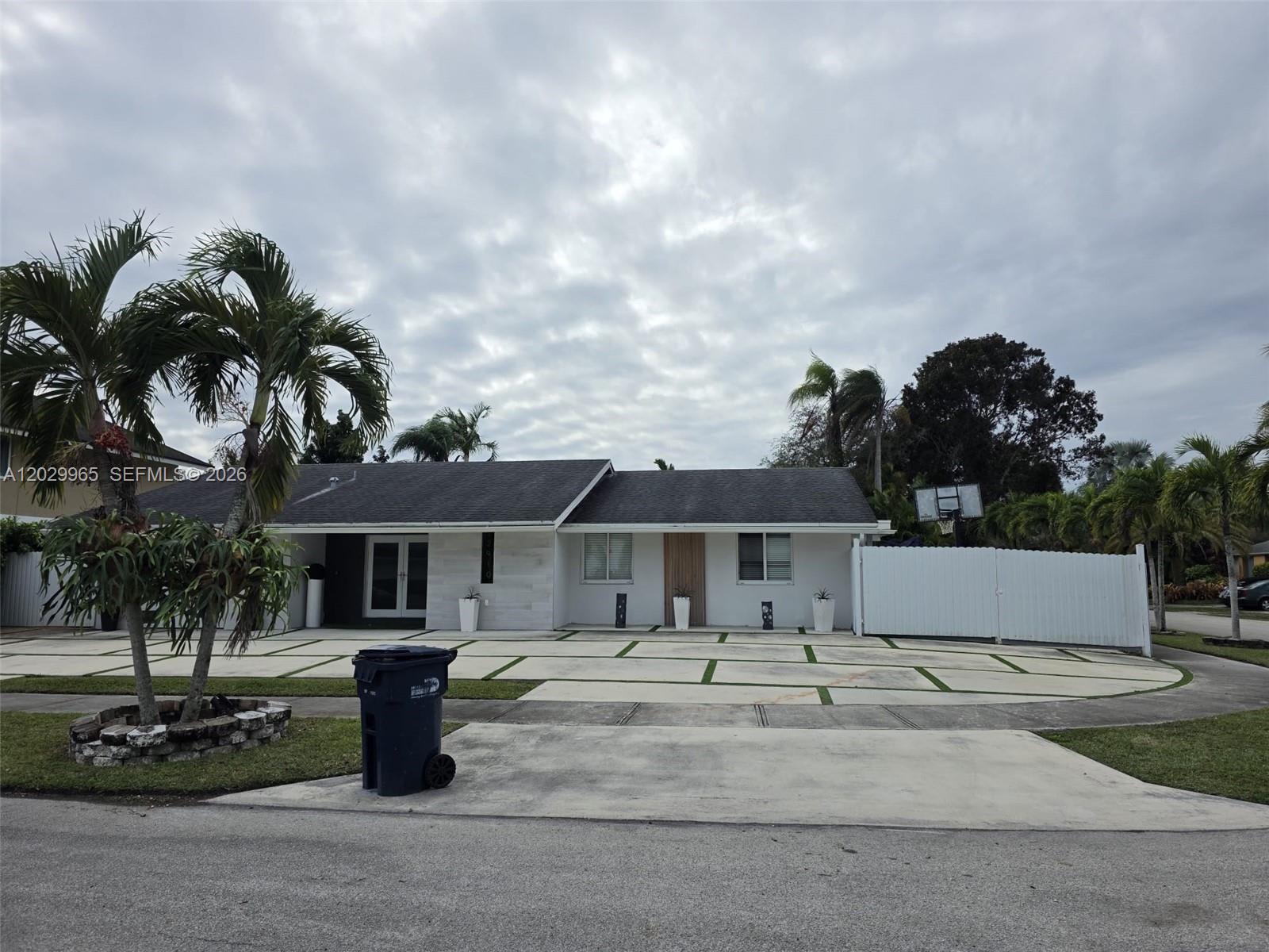 12910 Southwest 148th Street Road – photo 1