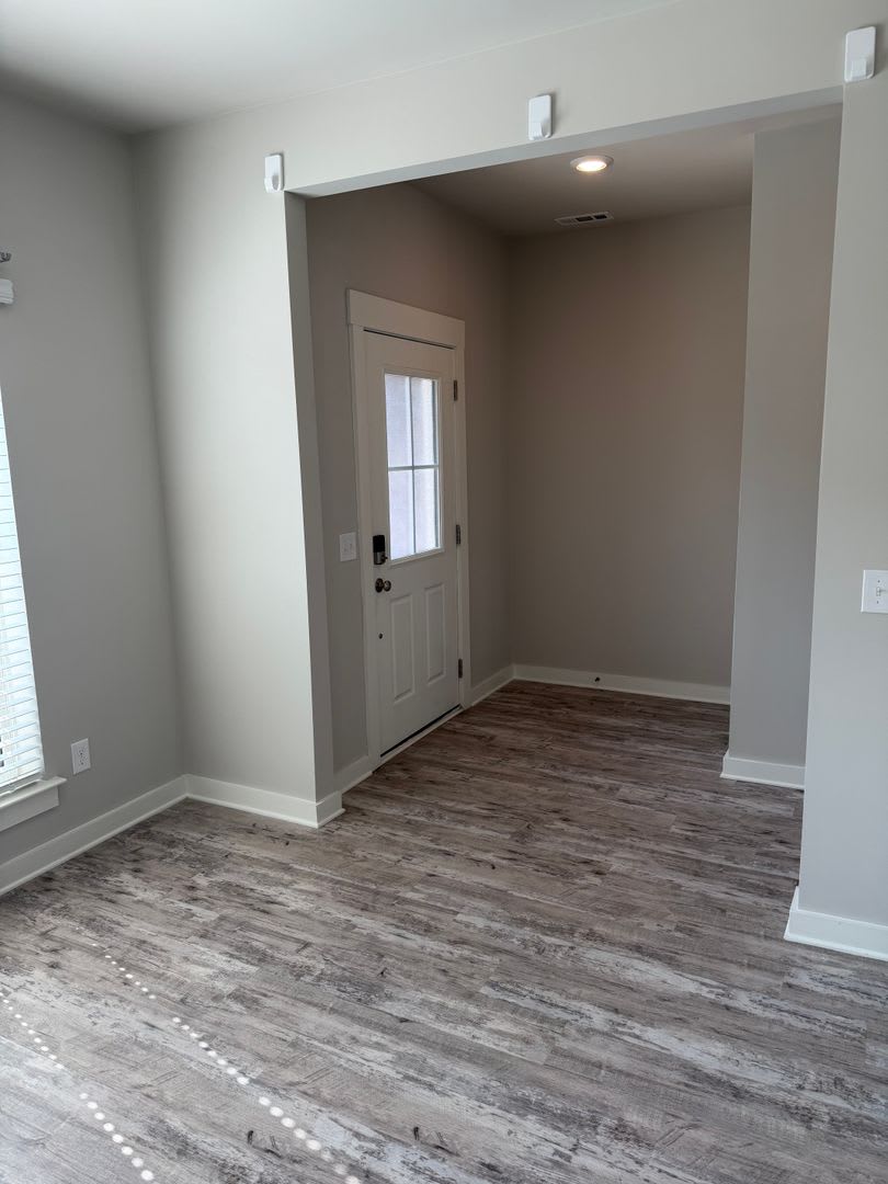 Gallatin TN Townhome with detached 2 car garage, 3 bedroom, 2.5 baths FOR LEASE – photo 3