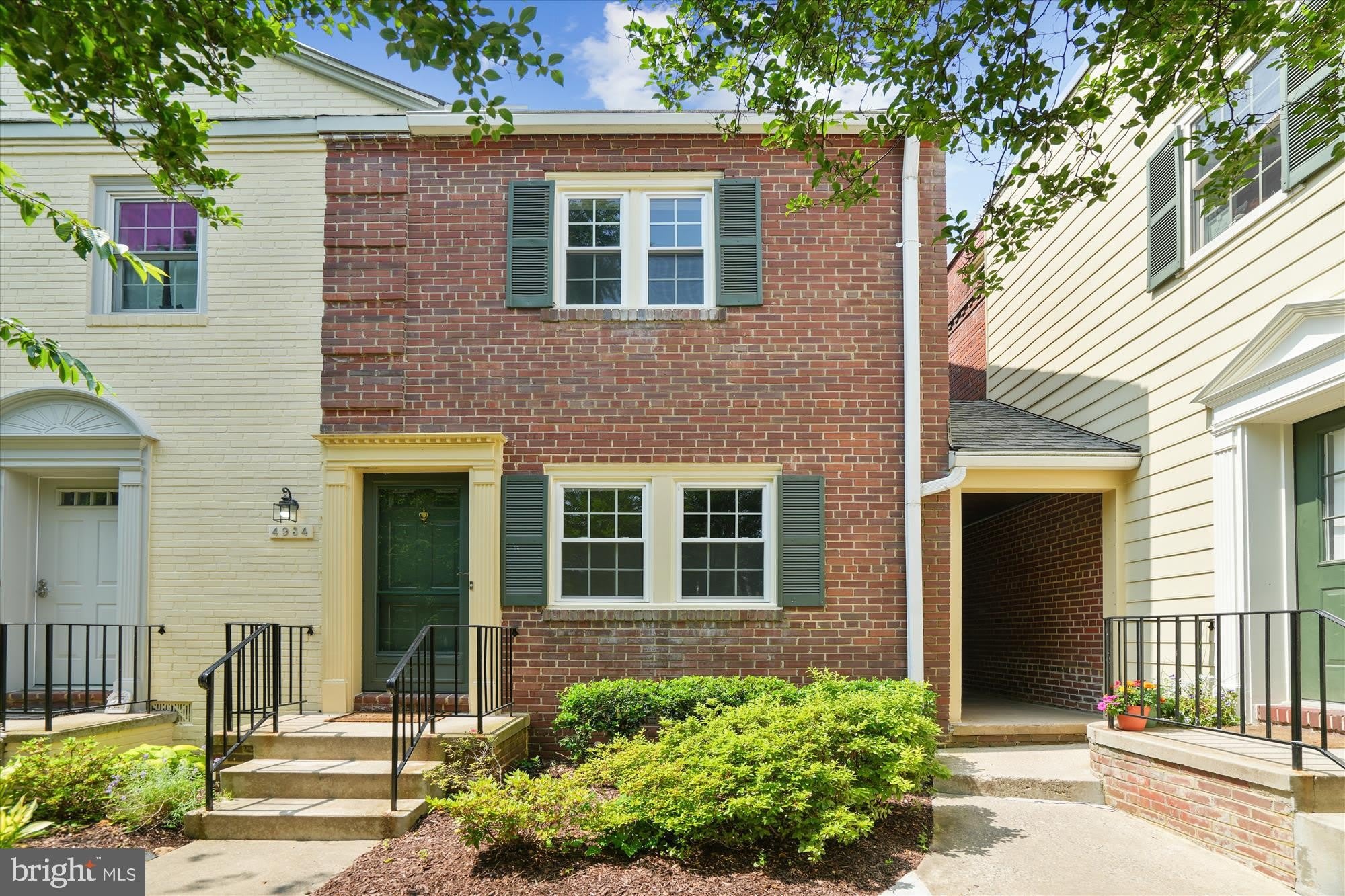 4934 BRADLEY Boulevard – photo 1