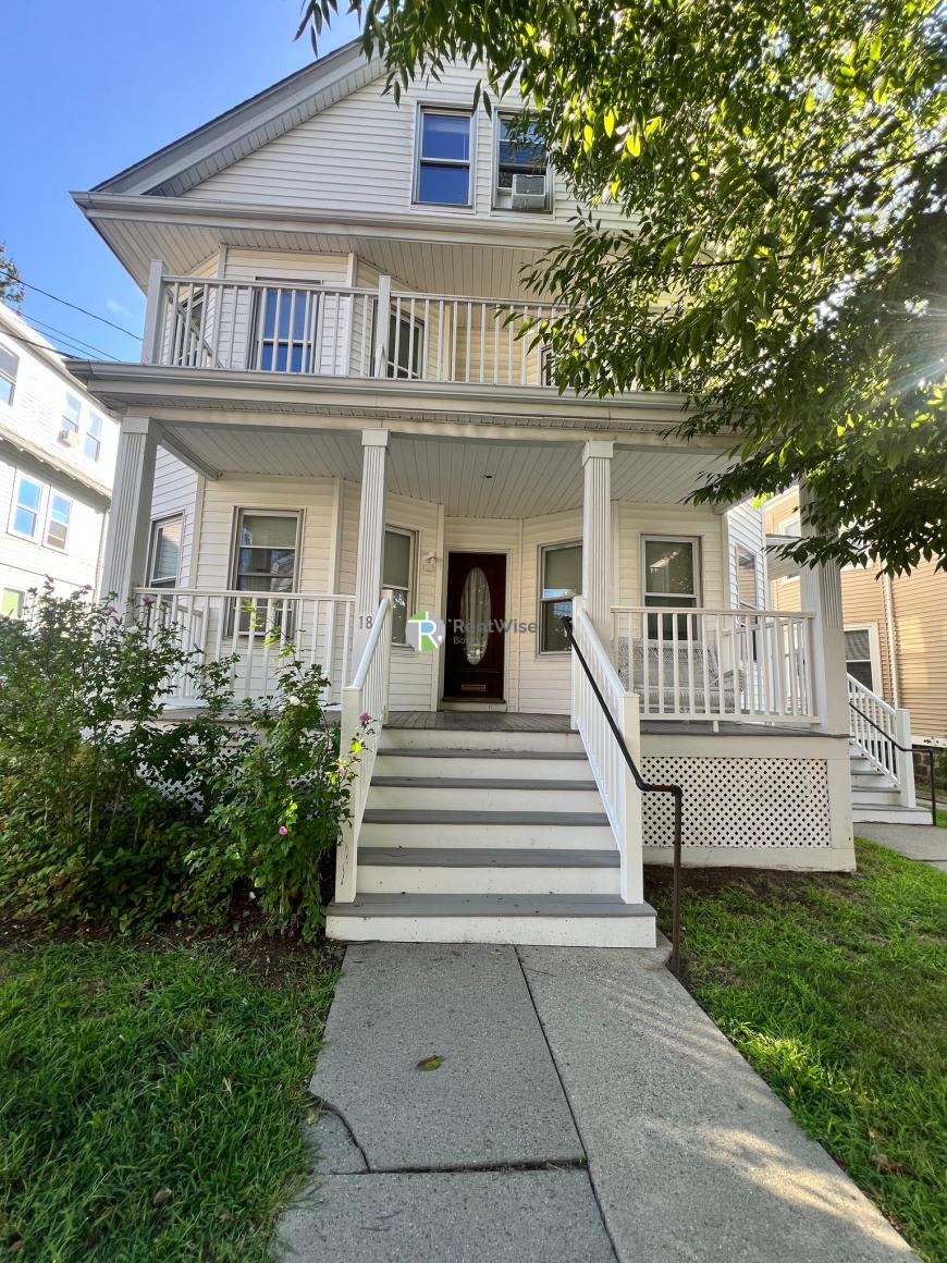 18 Curtis Ave. – photo 1