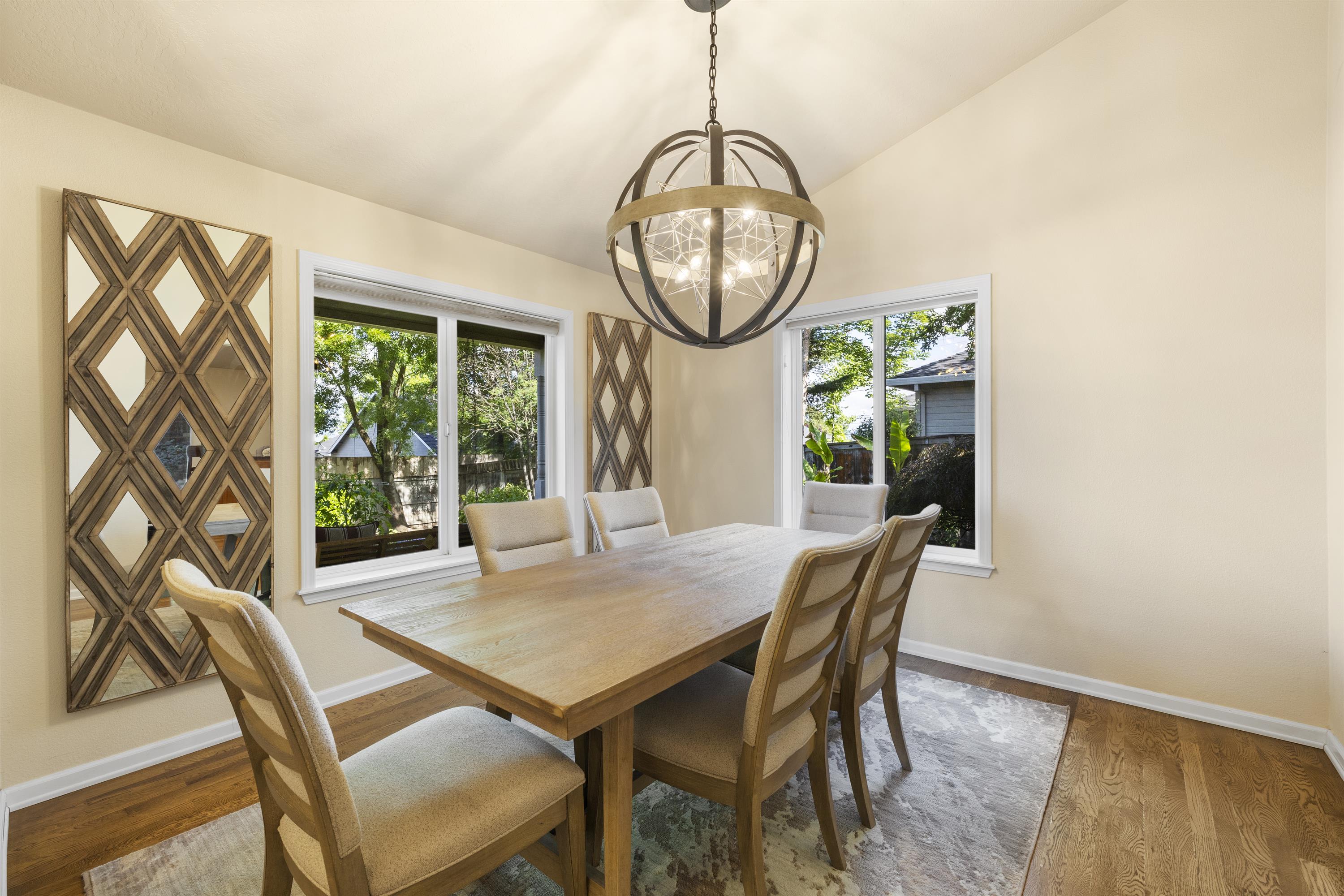 3034 Colonial Avenue – photo 2