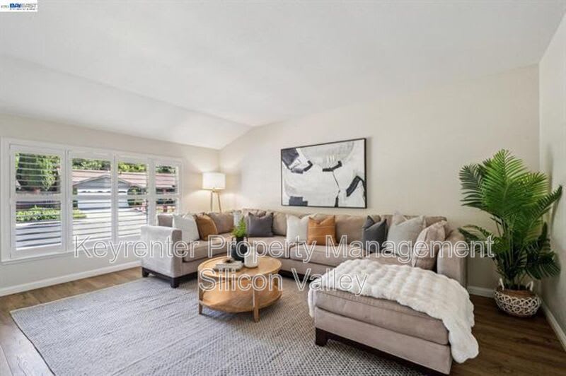 7403 Hillsdale Dr – photo 4