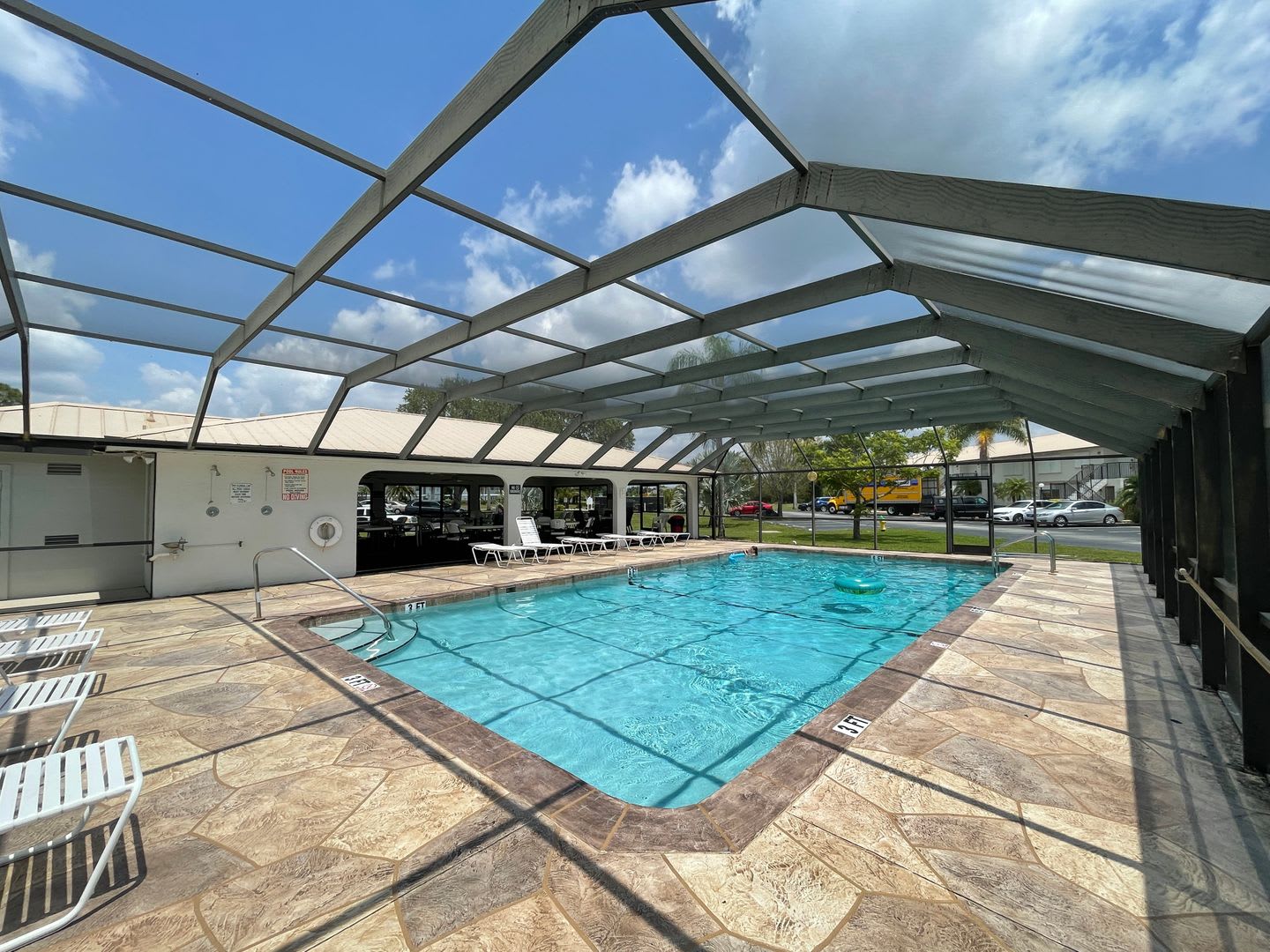 CENTRALLY LOCATED- UPDATED UNFURNISHED ANNUAL RENTAL – photo 4