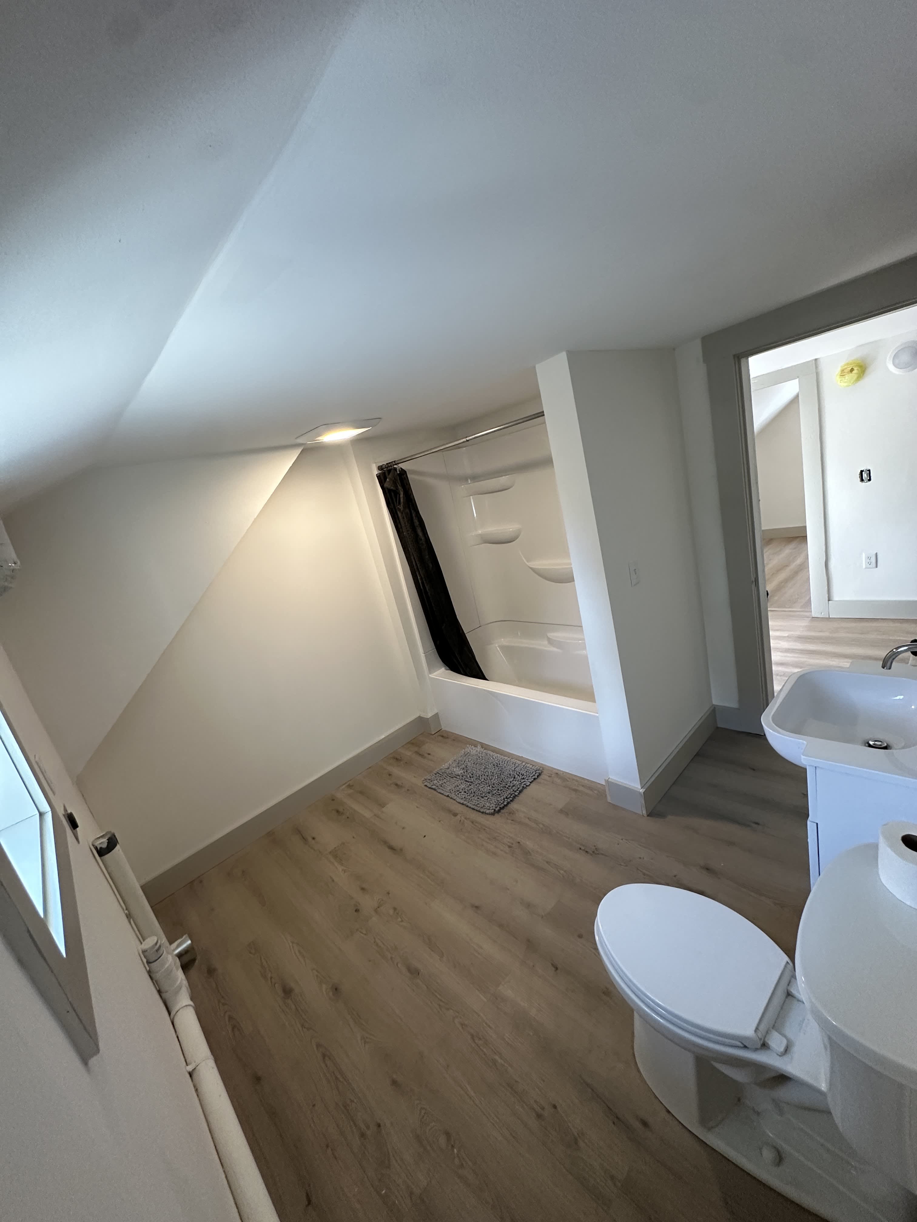 1080 S Main St – photo 4