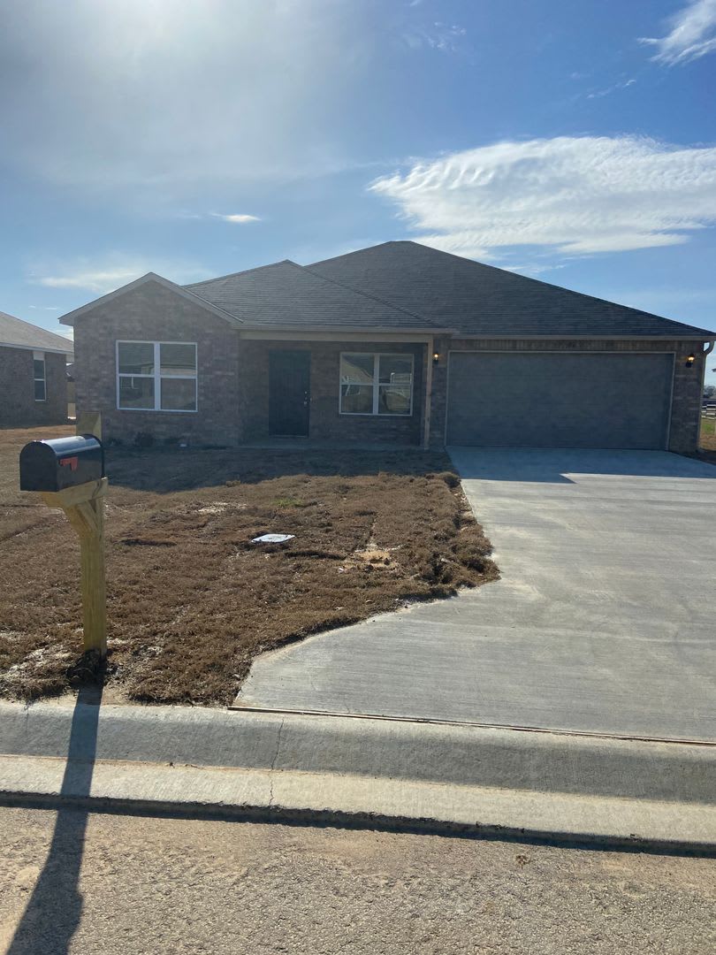 COMING SOON — PRE-LEASE TODAY! – photo 3