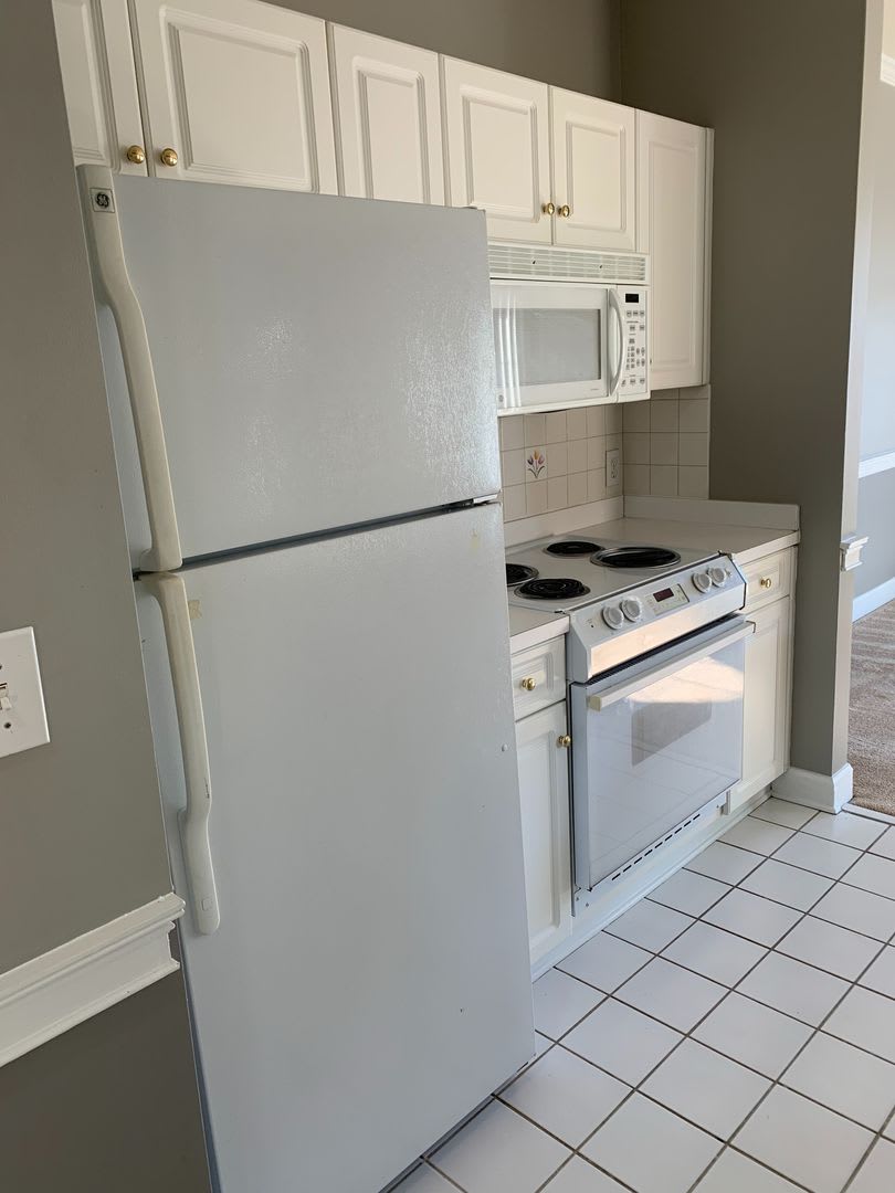 1 Bedroom Condo in Magnolia place – photo 2