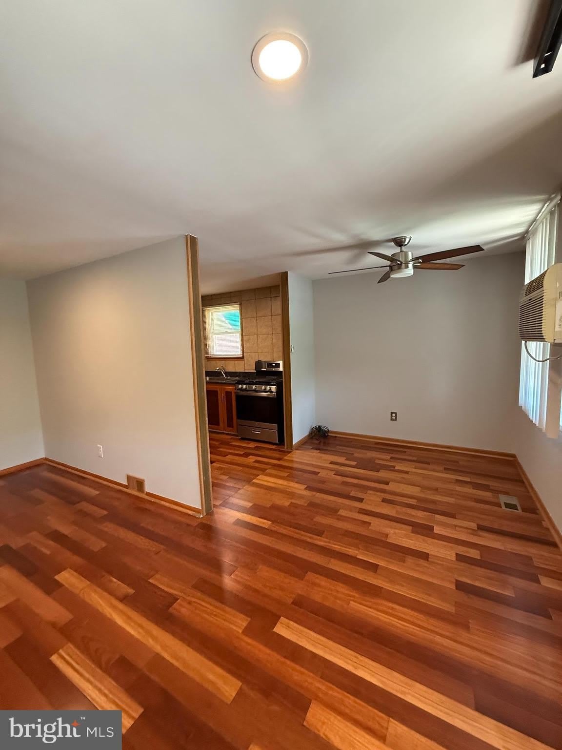 10786 LOCKART Road – photo 3