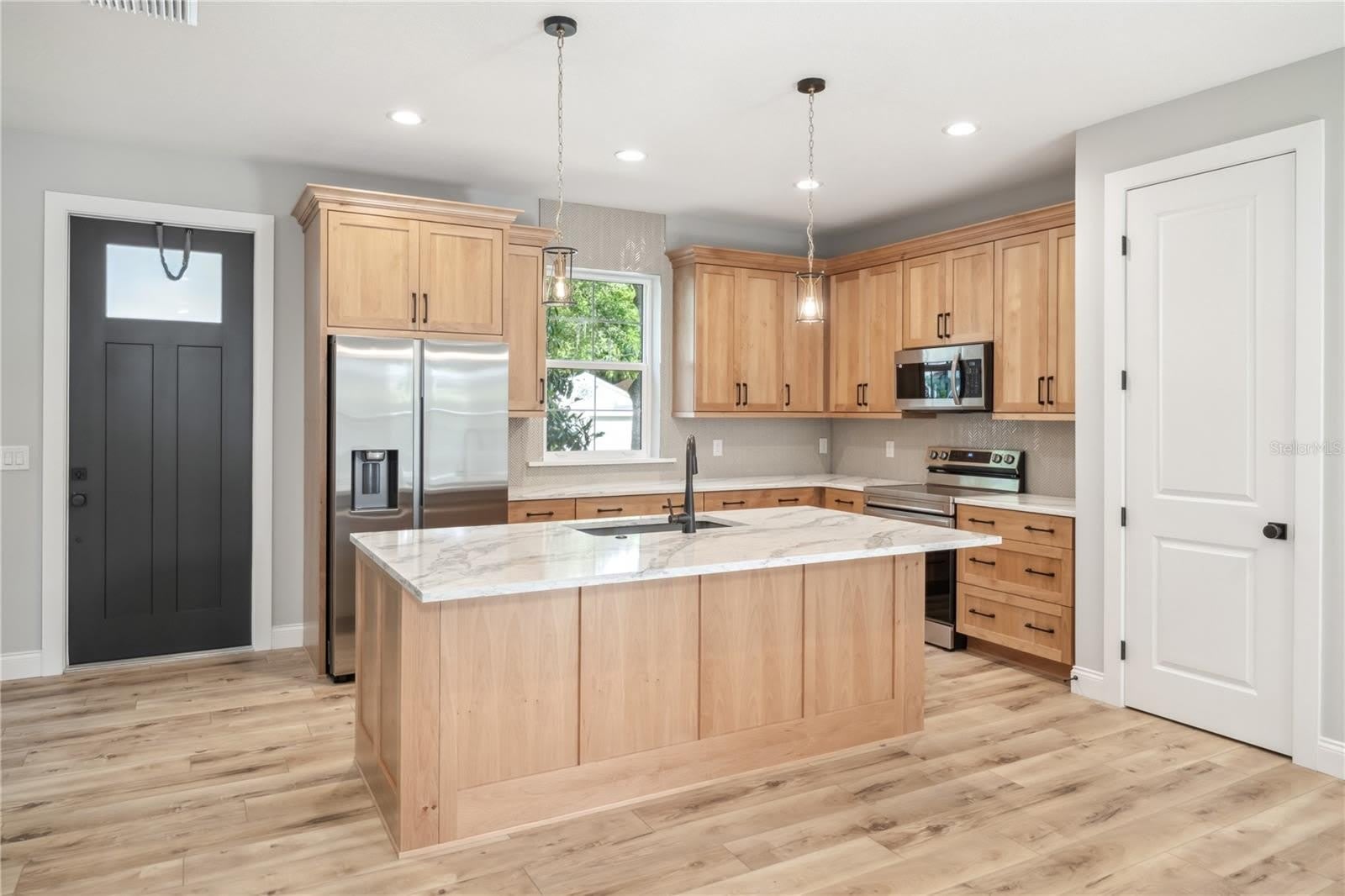 444 Delaney Park Drive – photo 5