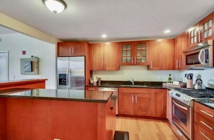 1025 Maxwell Lane – photo 3