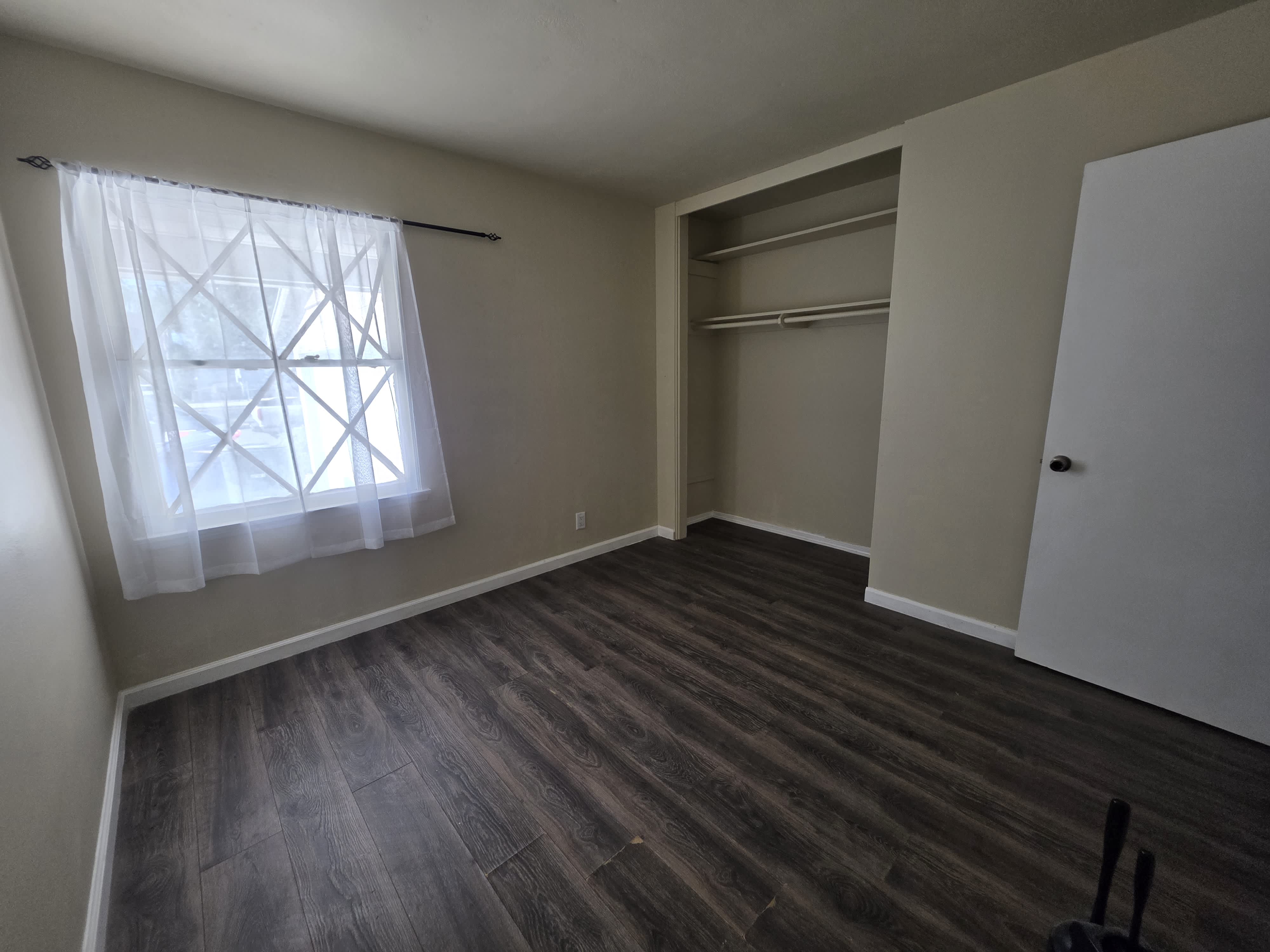 12323 Centralia Street – photo 5