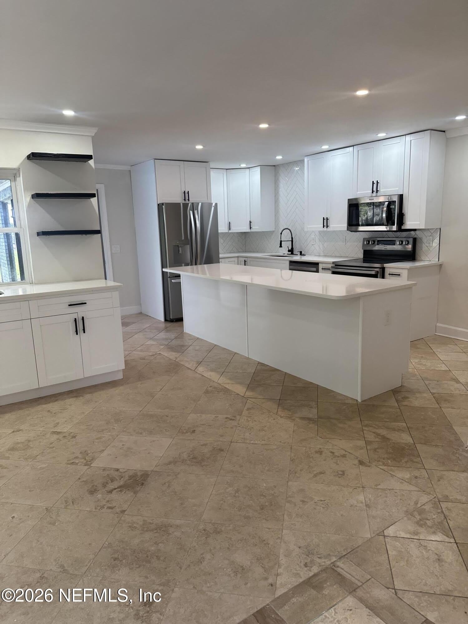 112 GRANADA Lane – photo 4