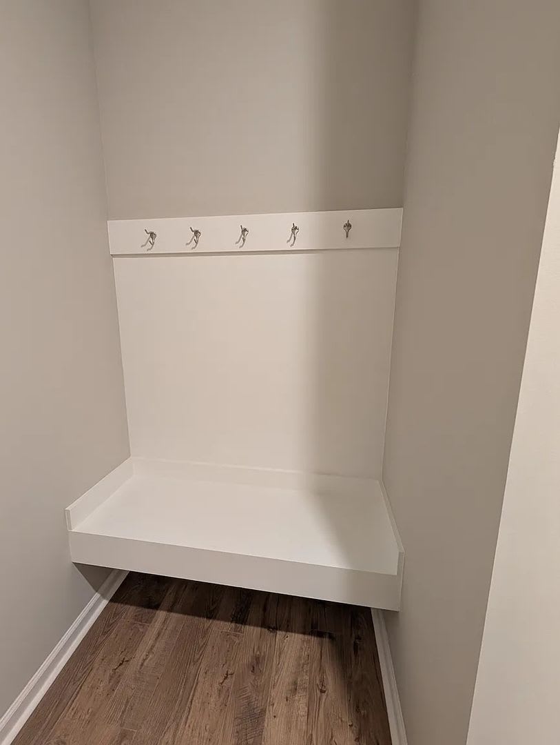 Room in 5 Bedroom Home at Reeves St – photo 4