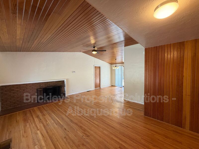 2838 La Veta Dr. NE – photo 5