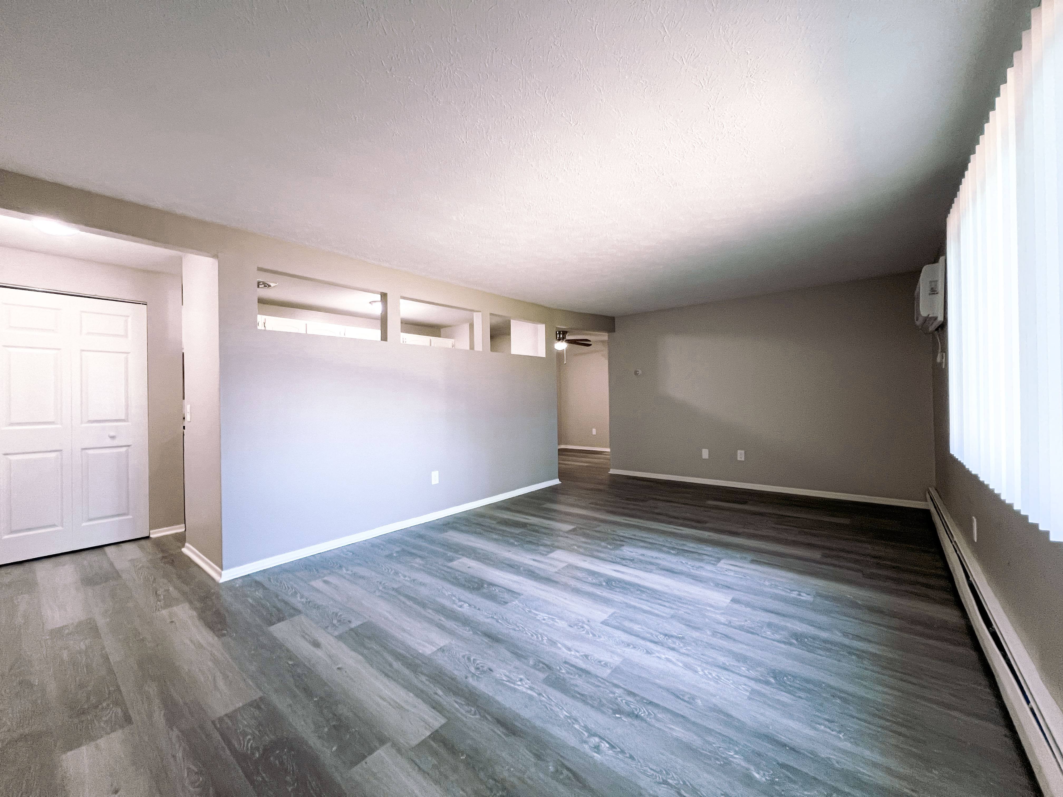 Stoney Creek Apartments – photo 2