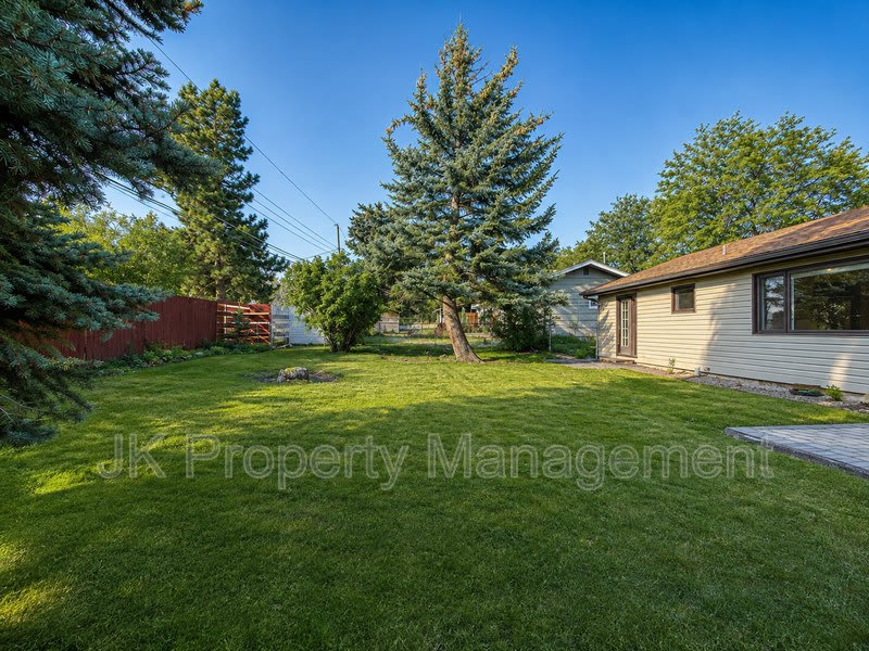719 47th Street S – photo 2