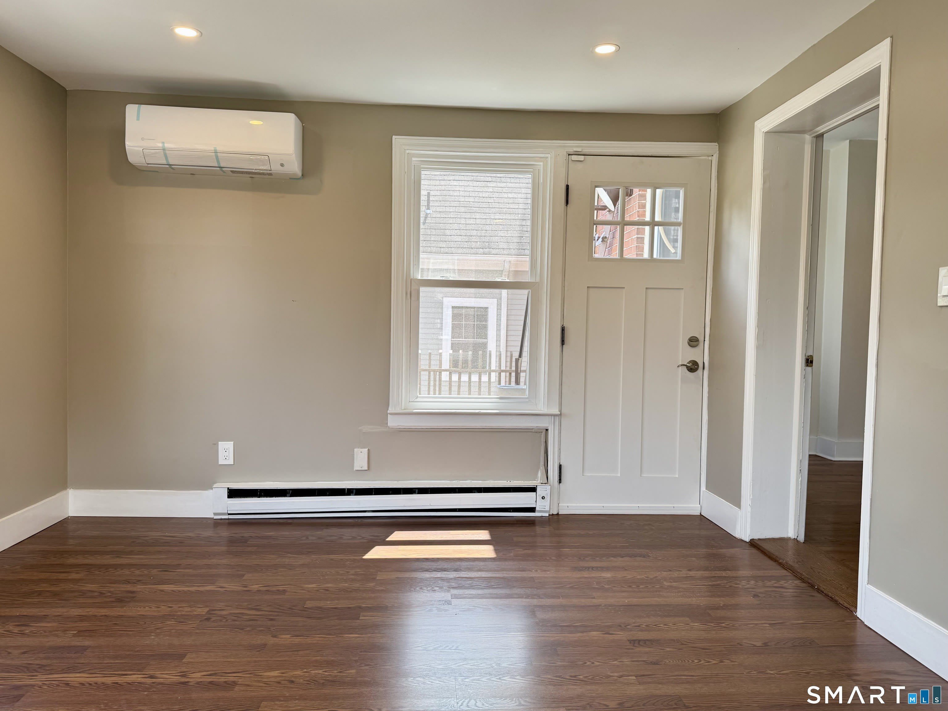 251 Edwards Street – photo 5