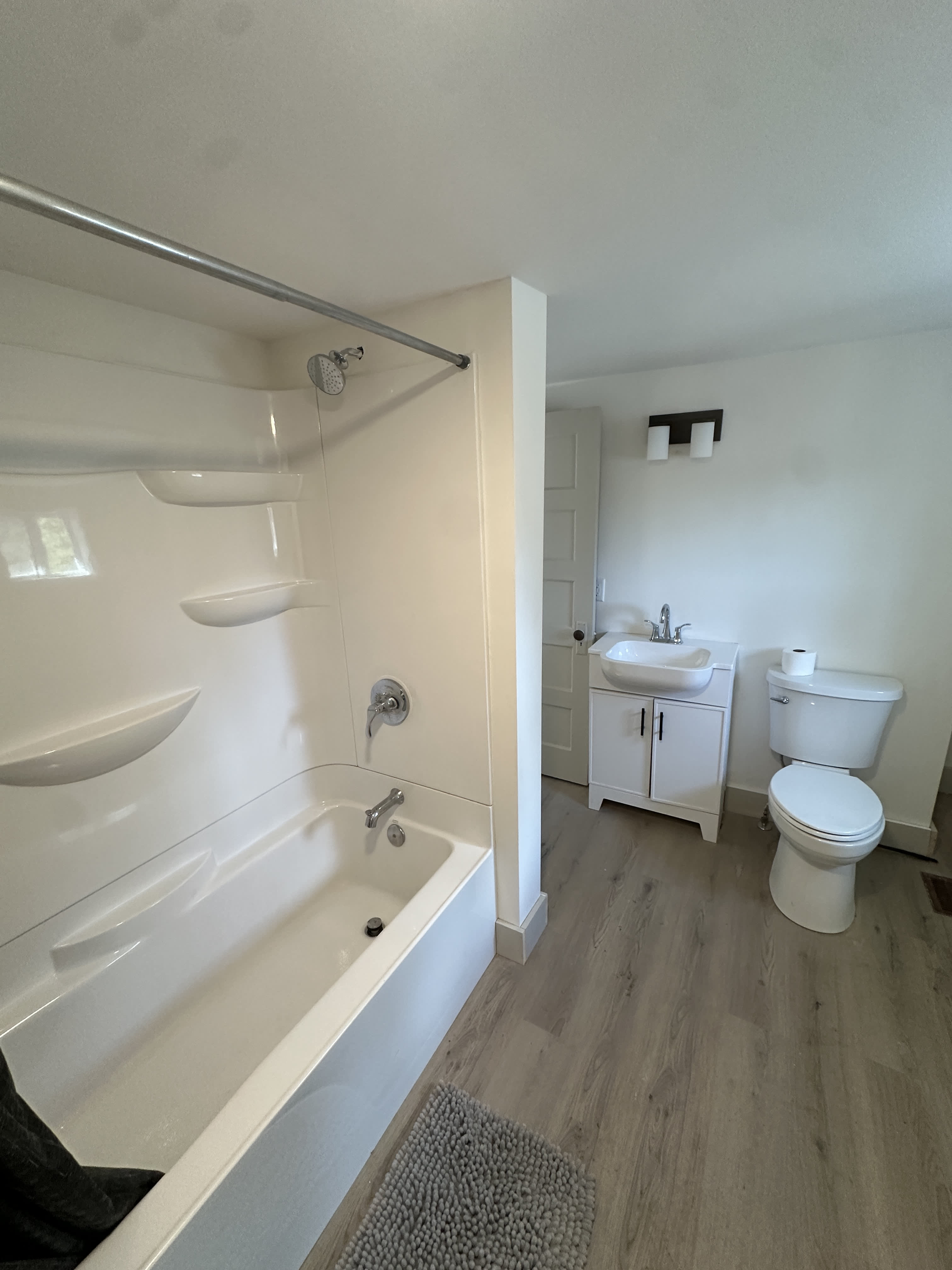 1080 S Main St – photo 5