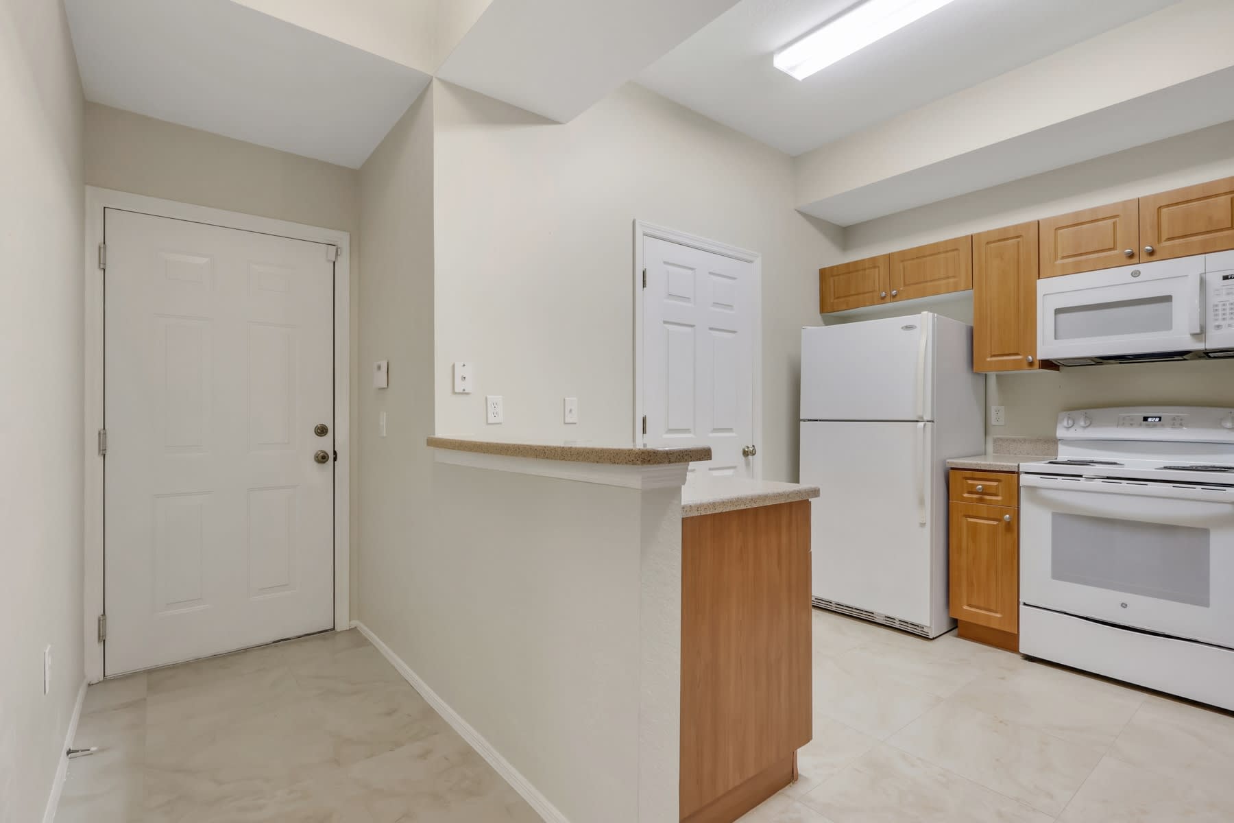 9025 Colby Dr – photo 3