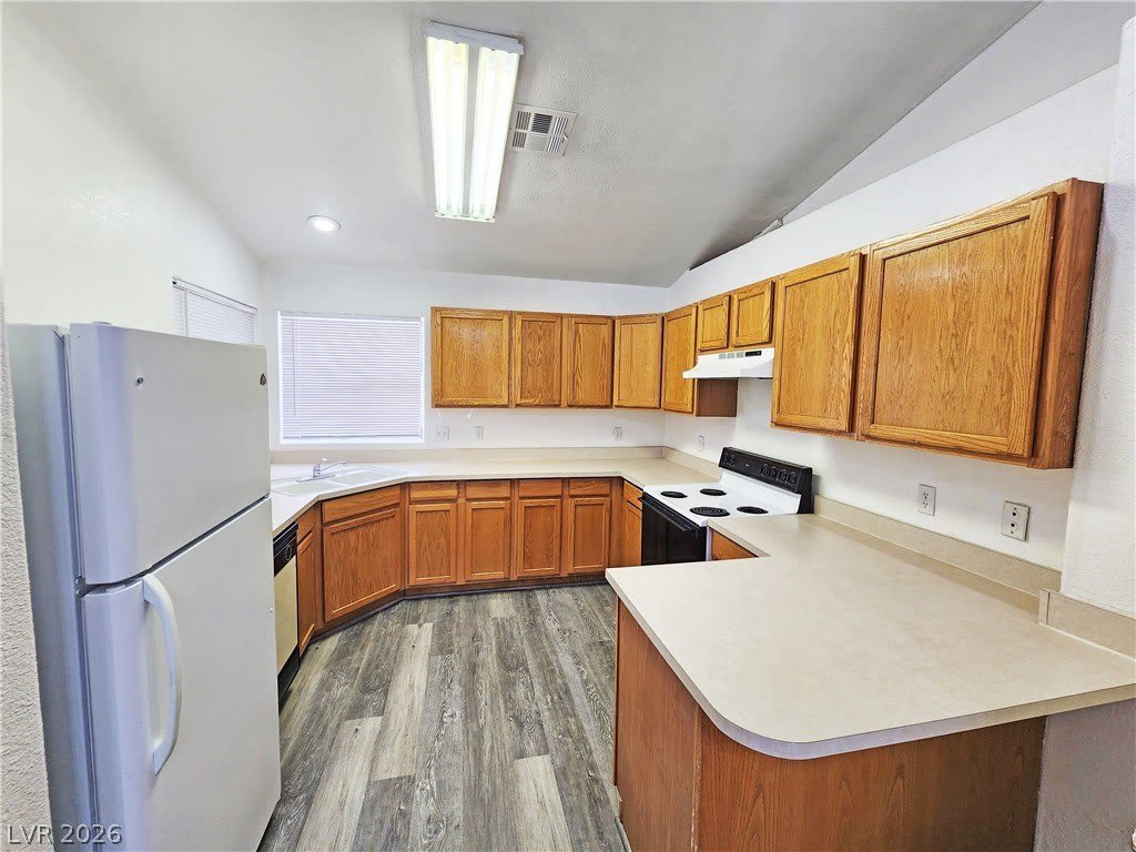 2321 E Calvada Boulevard – photo 5