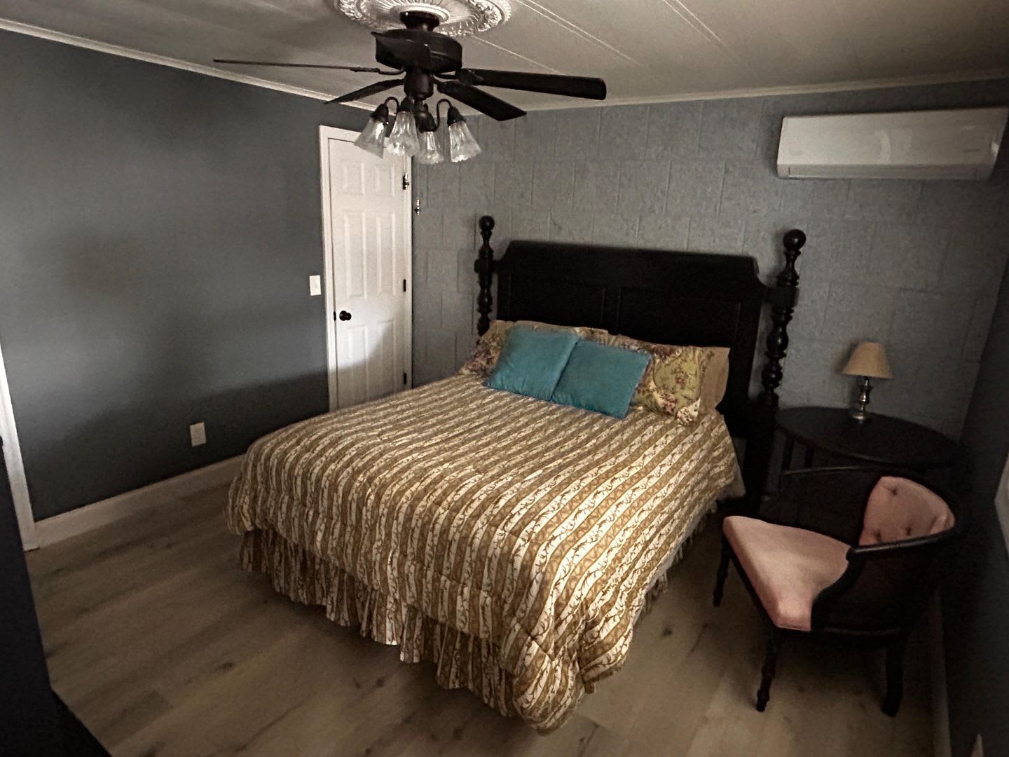 Charming 2-Bedroom Home in Largo – 55+ community – photo 4