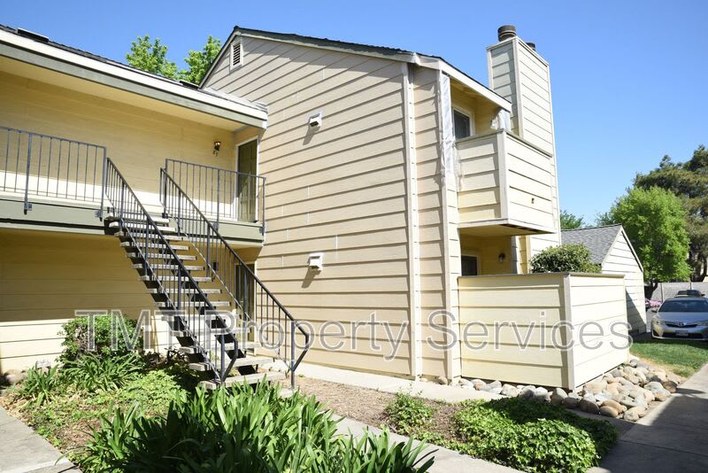8252 Center Pkwy – photo 1