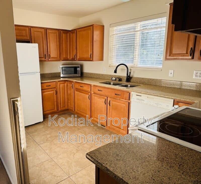 9694 Stonehaven St – photo 4