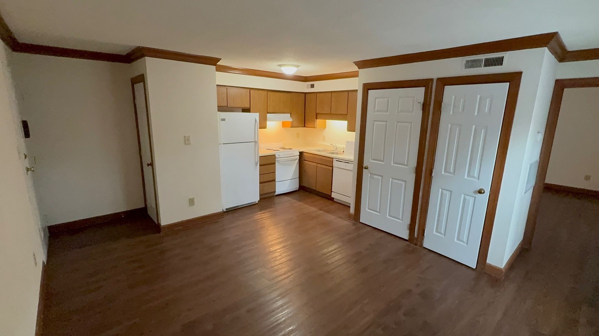 1 Bedroom 1 Bathroom Condo – photo 2