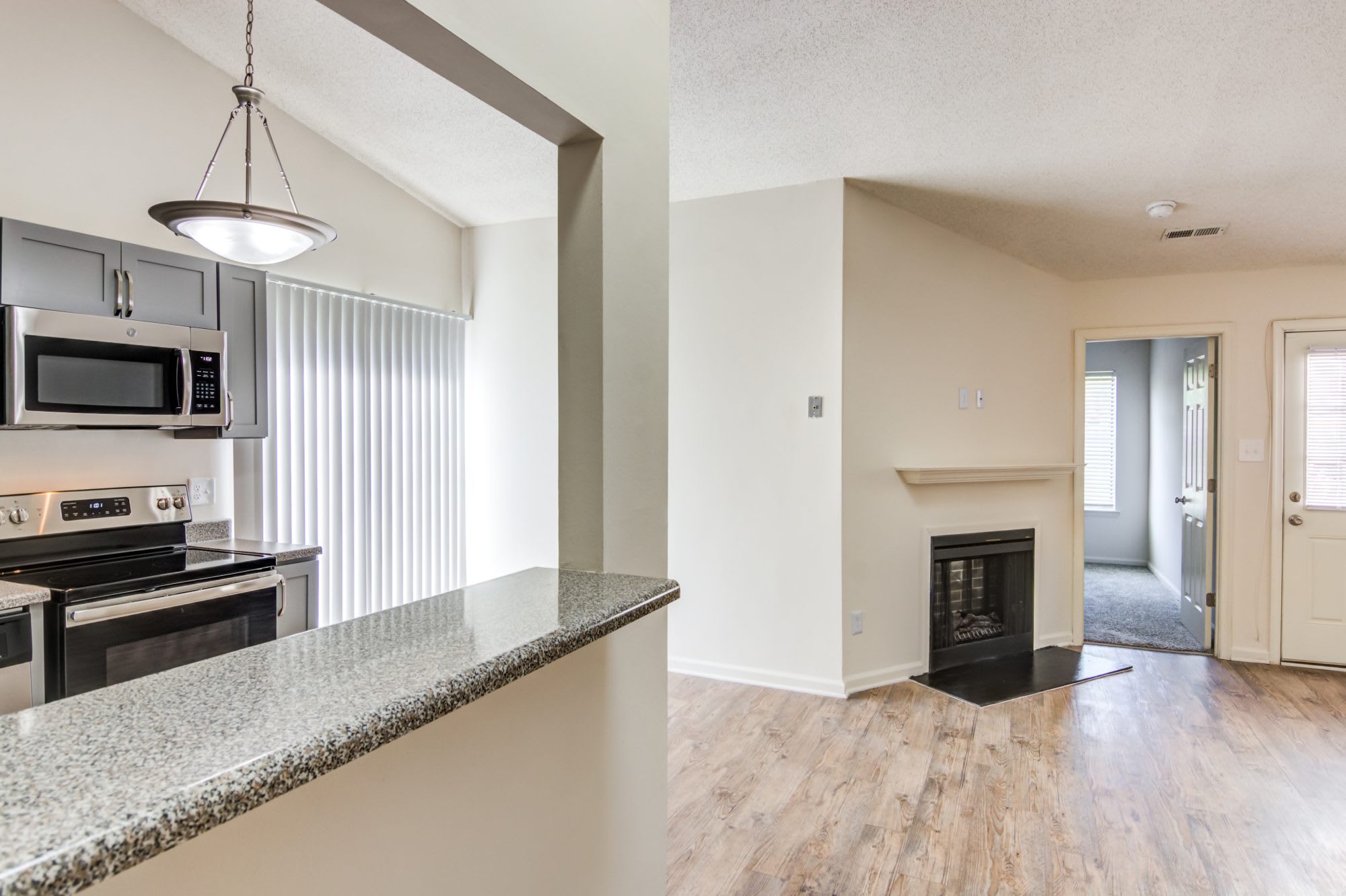 Seawall Apartments & Townhomes – photo 1