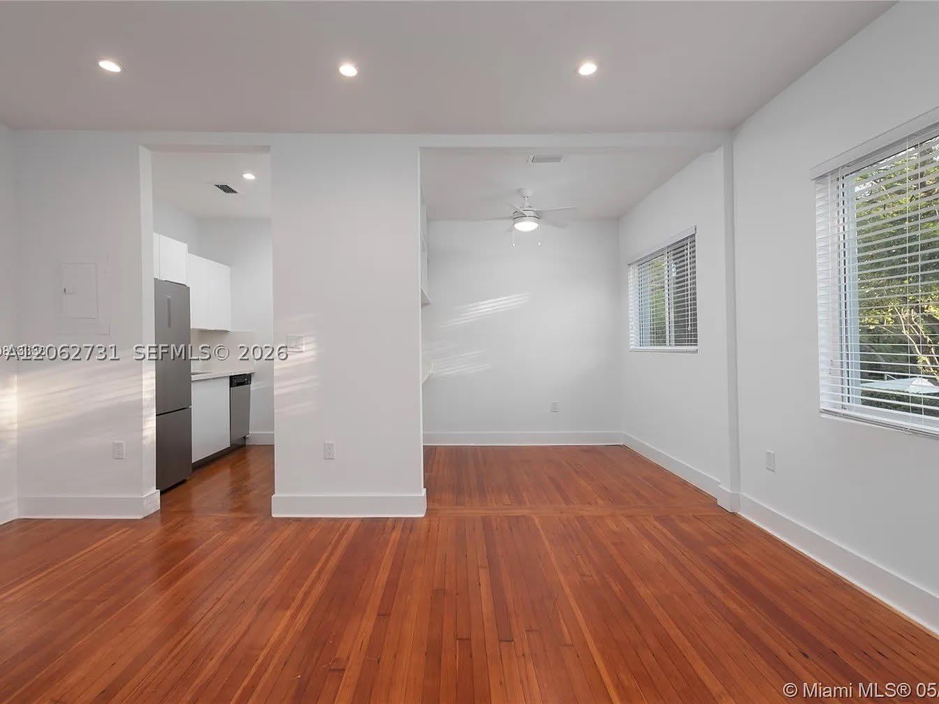 3669 Poinciana Ave – photo 3